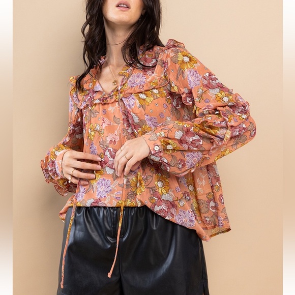 ShopEvelynne Tops - Flower Print Front Tie Blouse